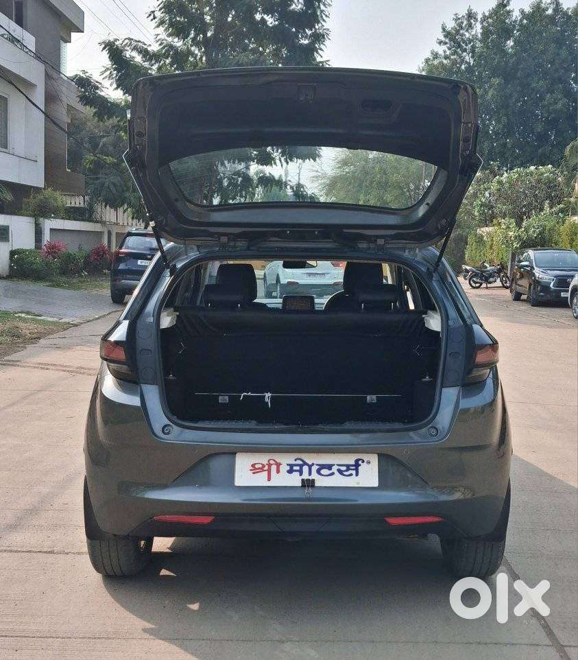 Tata Altroz Xz, 2022, Petrol