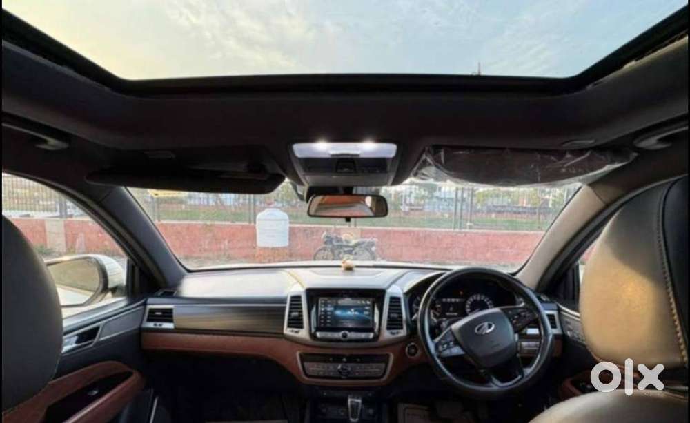 Mahindra Alturas G4 4wd At, 2018, Diesel