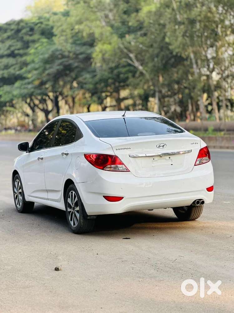 Hyundai Fluidic Verna 2013 October