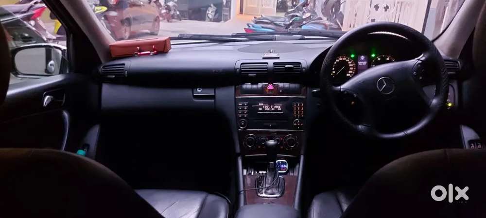 Mercedes-benz C Class 2006 Diesel 100000 Km Driven