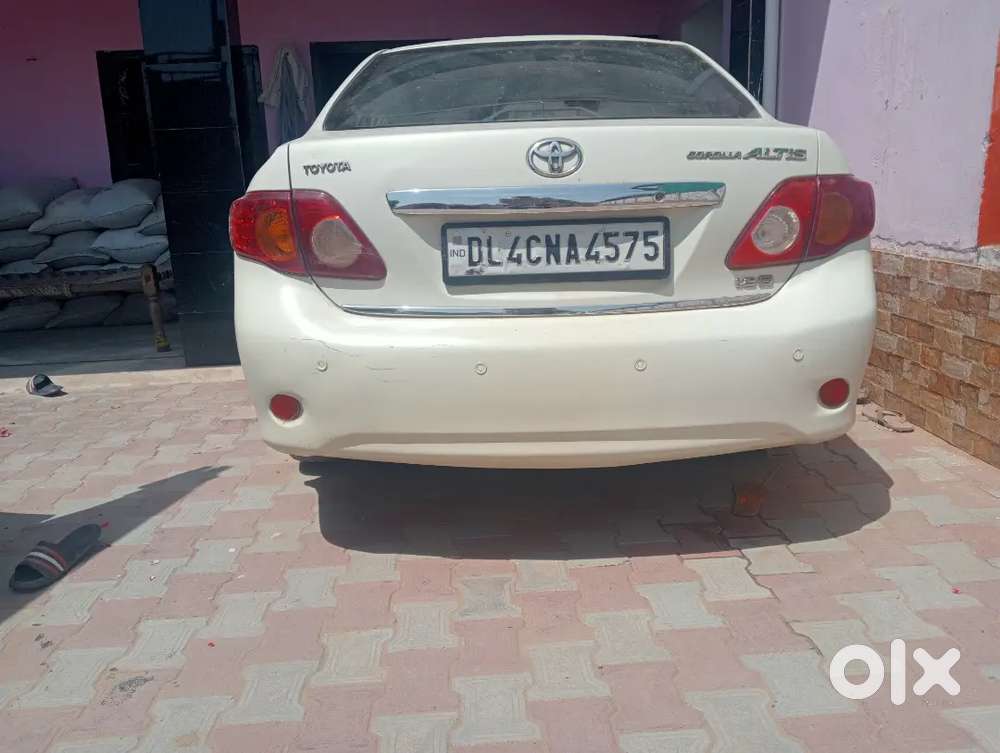Toyota Corolla Altis 2011