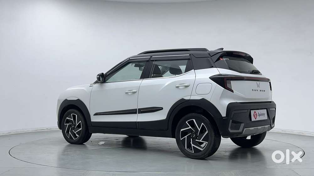 Mahindra Xuv 3xo Ax7l Petrol Mt, 2024, Petrol