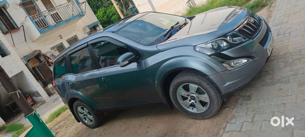 Mahindra Xuv500 2013 Diesel 77053 Km Driven Non Accidental Vip Number