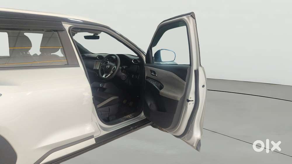 Nissan Magnite 1.0 Xl, 2025, Petrol