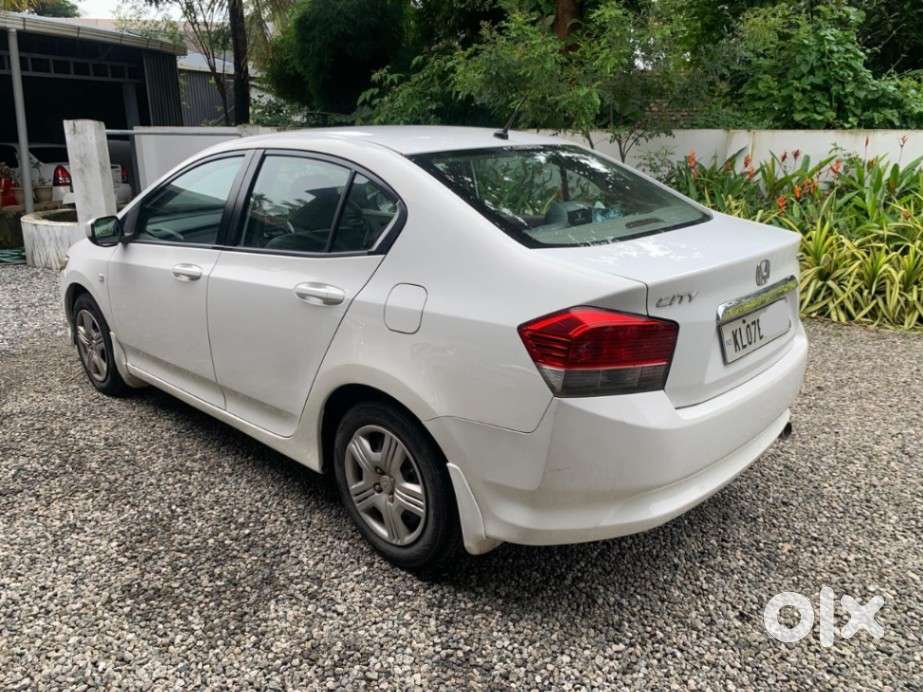 Honda City 1.5 E Mt, 2010, Petrol