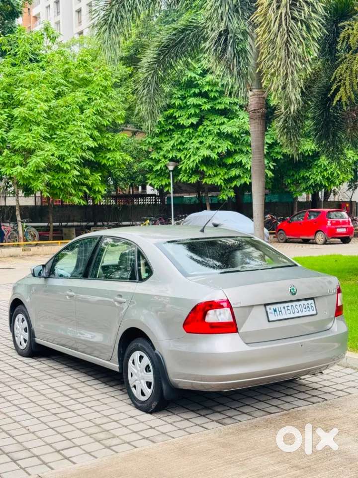 Skoda Rapid 1.6 Mpi At Ambition, 2013, Petrol