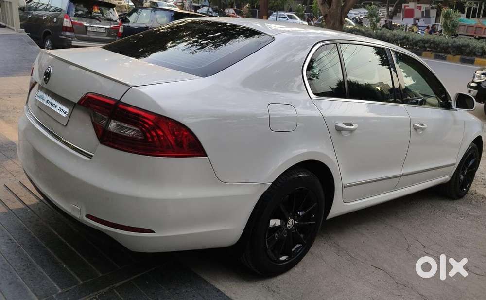 Skoda Superb Elegance Tdi 2.0 At, 2015, Diesel