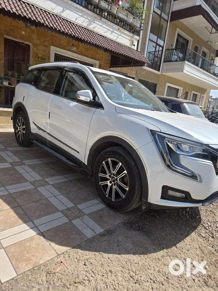 Mahindra Xuv700 2024 Diesel Automatic Top Model 21570 Km Driven
