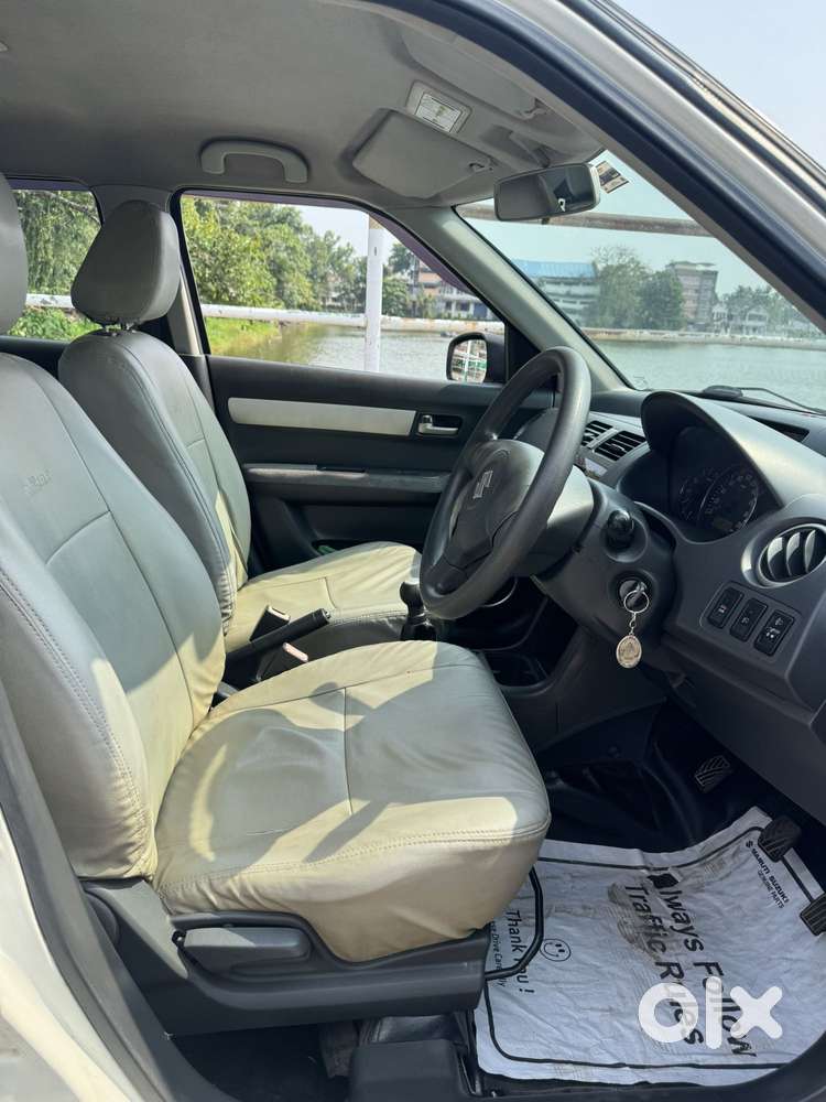 Maruti Suzuki Swift Dzire 1.3 Vxi, 2011, Petrol