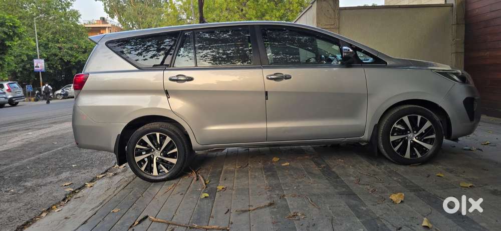 Toyota Innova Crysta [2020-ongoing] 2.7 Zx At 7 Str, 2022, Petrol