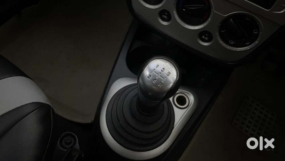 Ford Figo 2010-2012 Petrol Zxi, 2012, Petrol