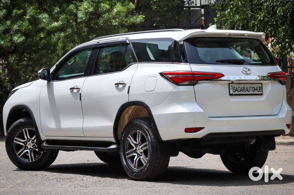 Toyota Fortuner 4x2 At 2.7 Petrol, 2025, Petrol