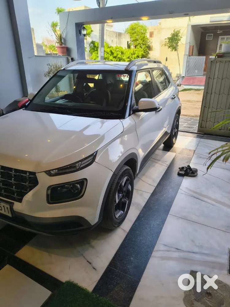 Hyundai Venue 2020 Diesel Well Maintained