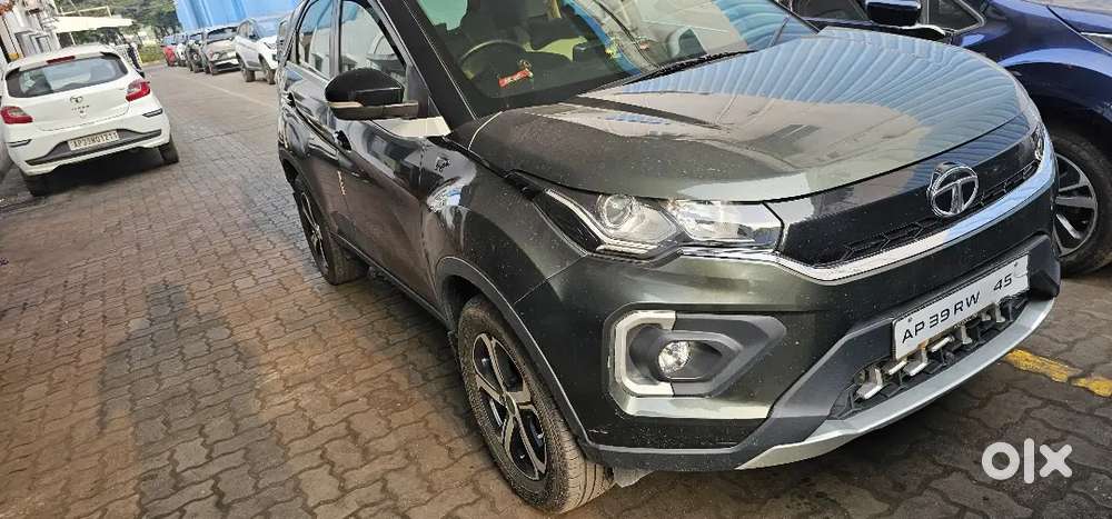 Tata Nexon 2023 Petrol Topend Well Maintained