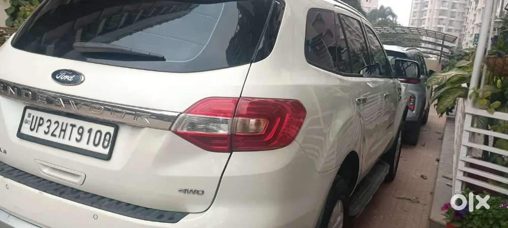 Ford Endeavour 3.2 L Titanium 2017