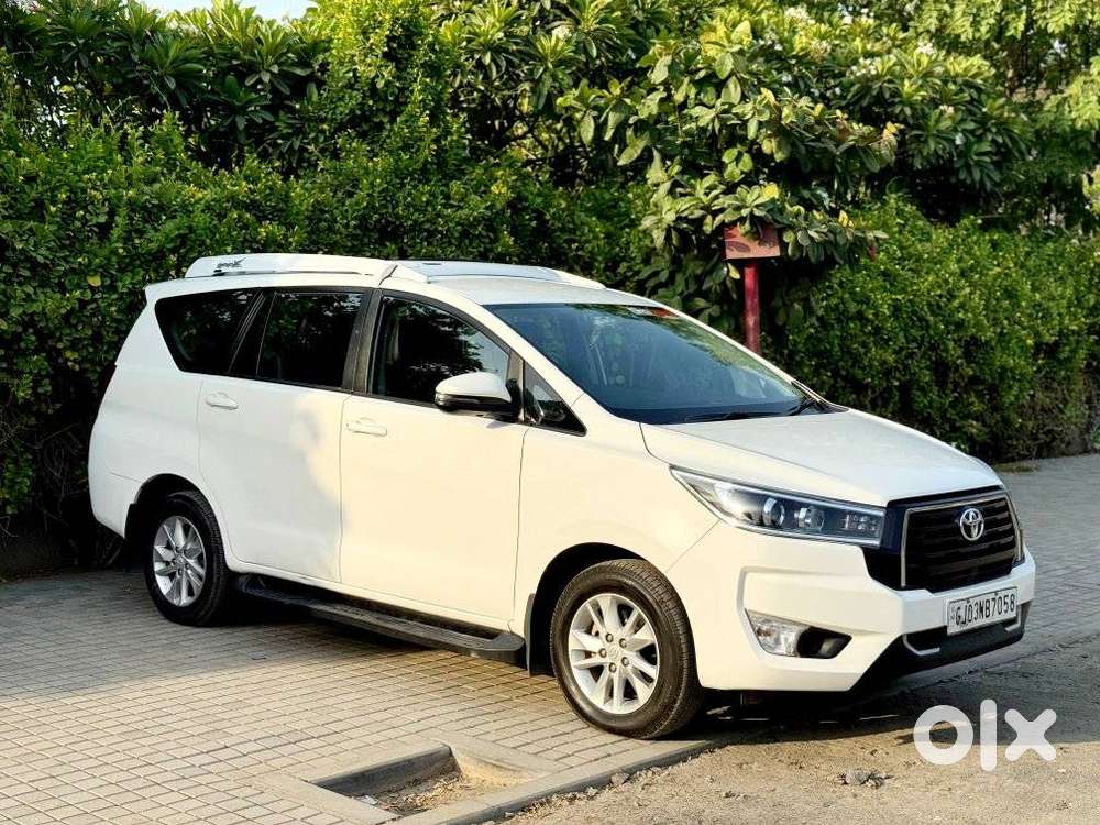 Toyota Innova Crysta 2.4 Gx Limited Edition 8 Str, 2023, Diesel