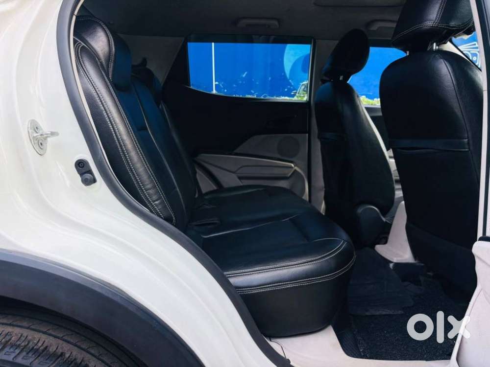 Mahindra Xuv300 W6 Diesel, 2021, Diesel