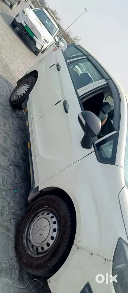 Mahindra Marazzo Diesel 2020