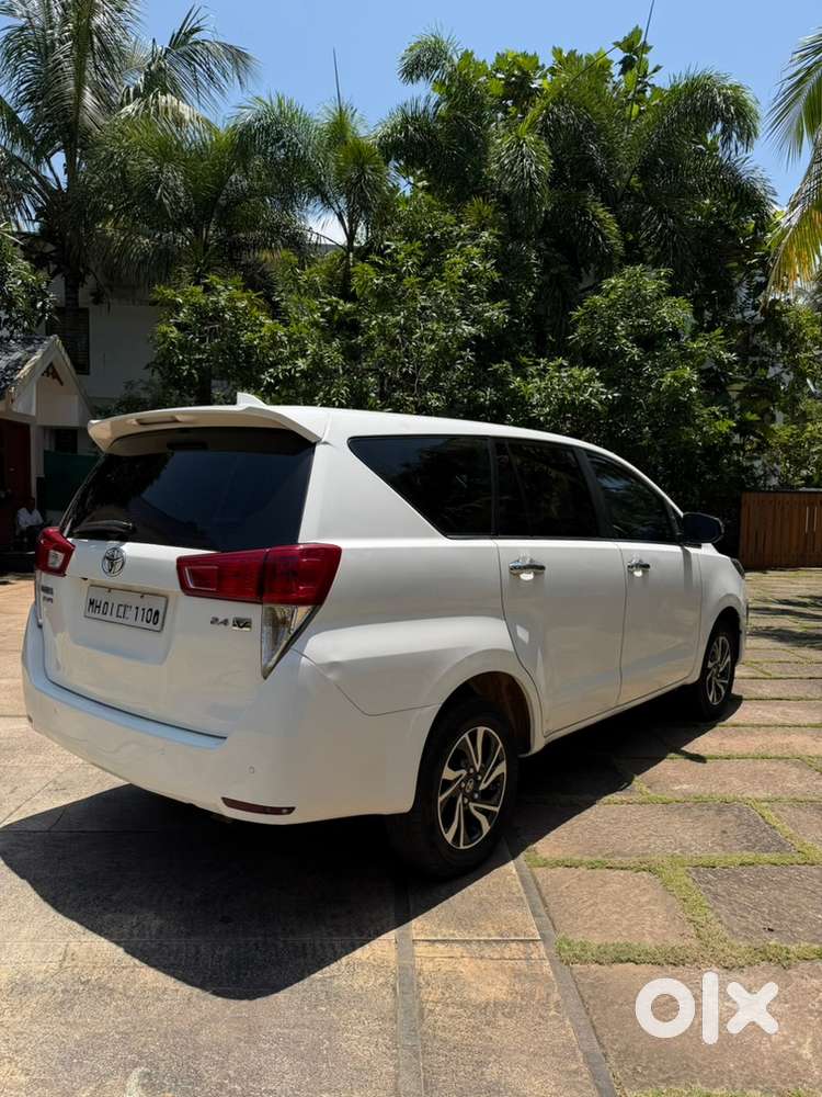 Toyota Innova Crysta 2022