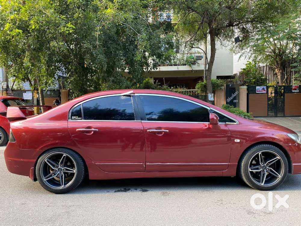 Honda Civic Petrol automatic with padle 2007 Year with mag wheel