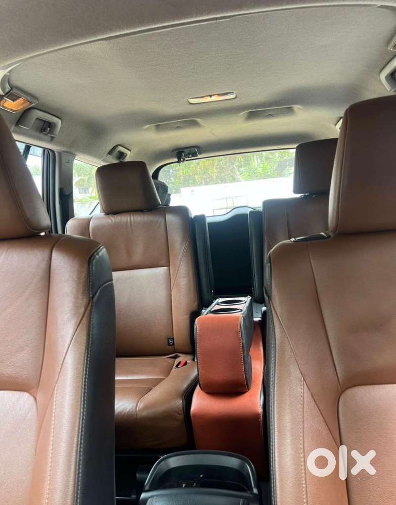 Toyota Innova Crysta 2.8z Automatic, 2017, Diesel