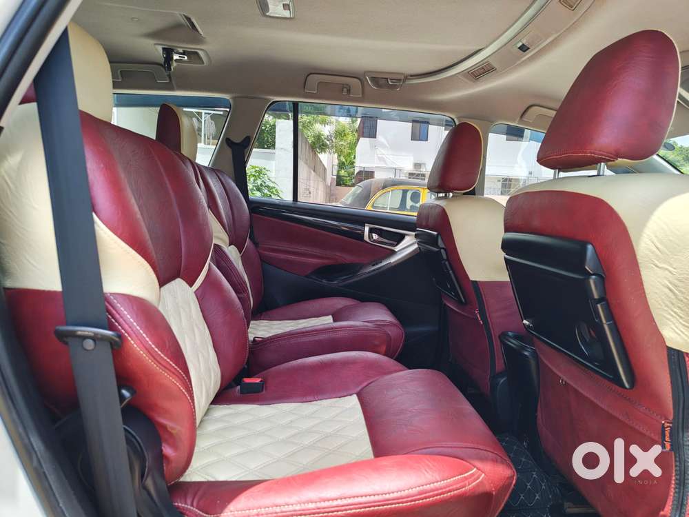 Toyota Innova Crysta 2.4 V, 2016, Diesel
