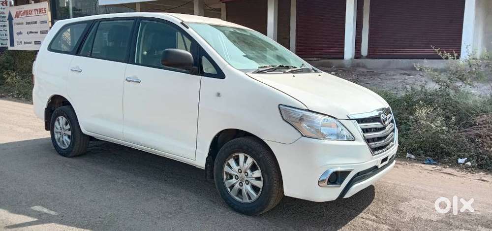 Toyota Innova 2012-2013 2.5 E Diesel Ms 8-seater, 2012, Diesel