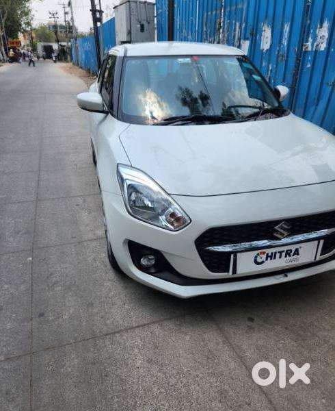Maruti Suzuki Swift Vxi + Manual, 2023, Petrol