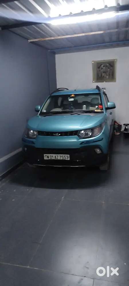 Mahindra Kuv 100 2016 Petrol Good Condition
