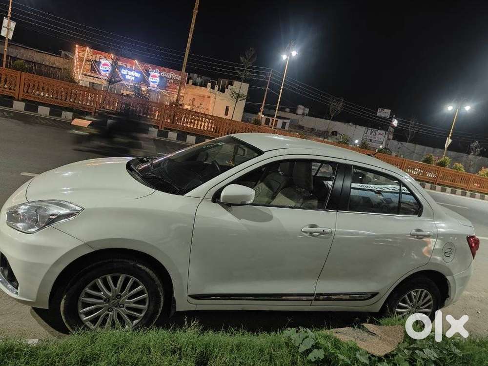 Maruti Suzuki Dzire 1.2 Zxi, 2022, Petrol