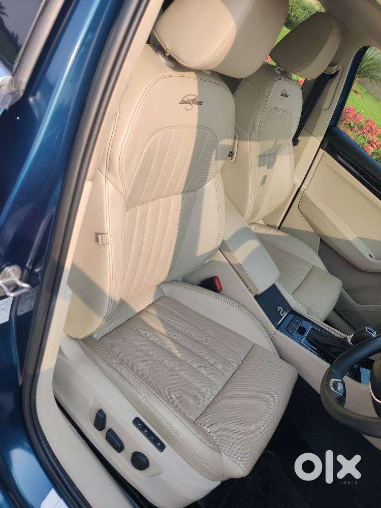 Skoda Superb L&k 2.0 Tdi At, 2022, Petrol