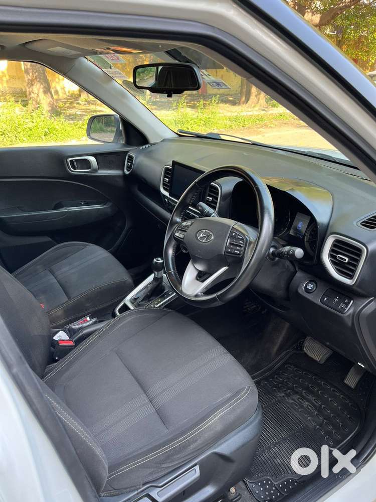 Hyundai Venue 1.0 Sx (o) Turbo Dct, 2019, Petrol