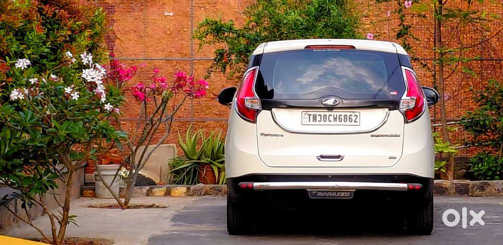 Mahindra Marazzo