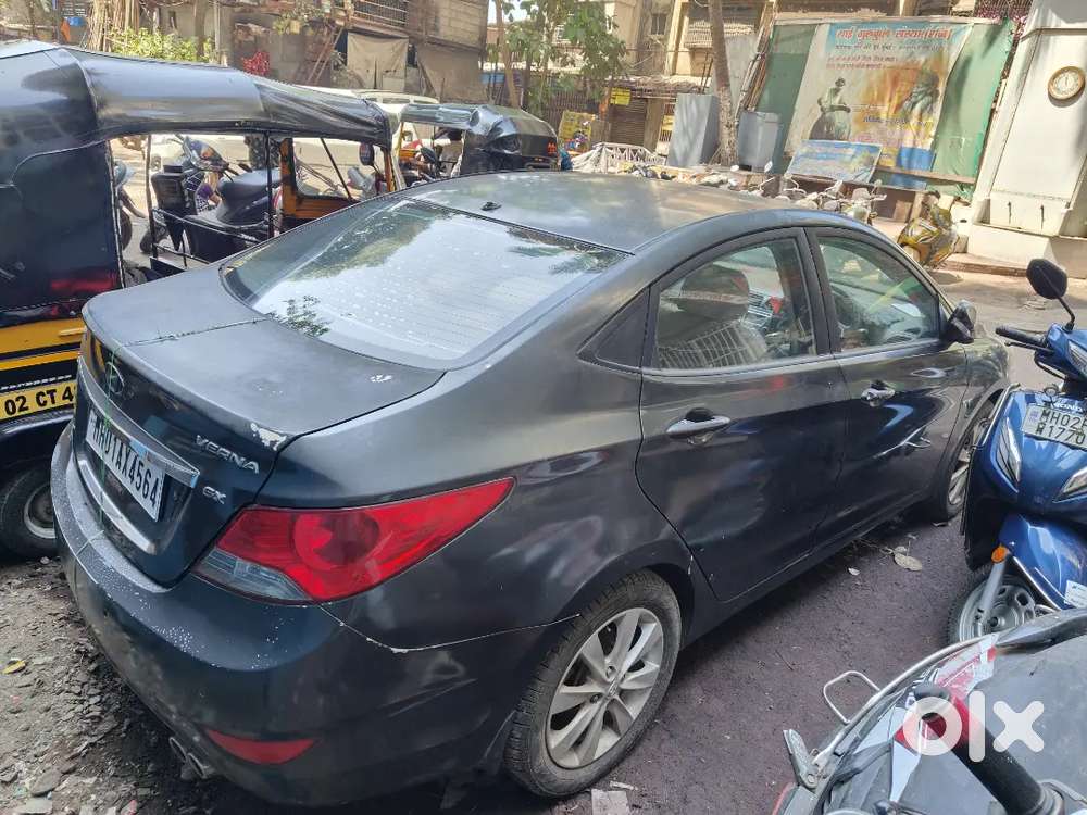 Hyundai Verna 2012