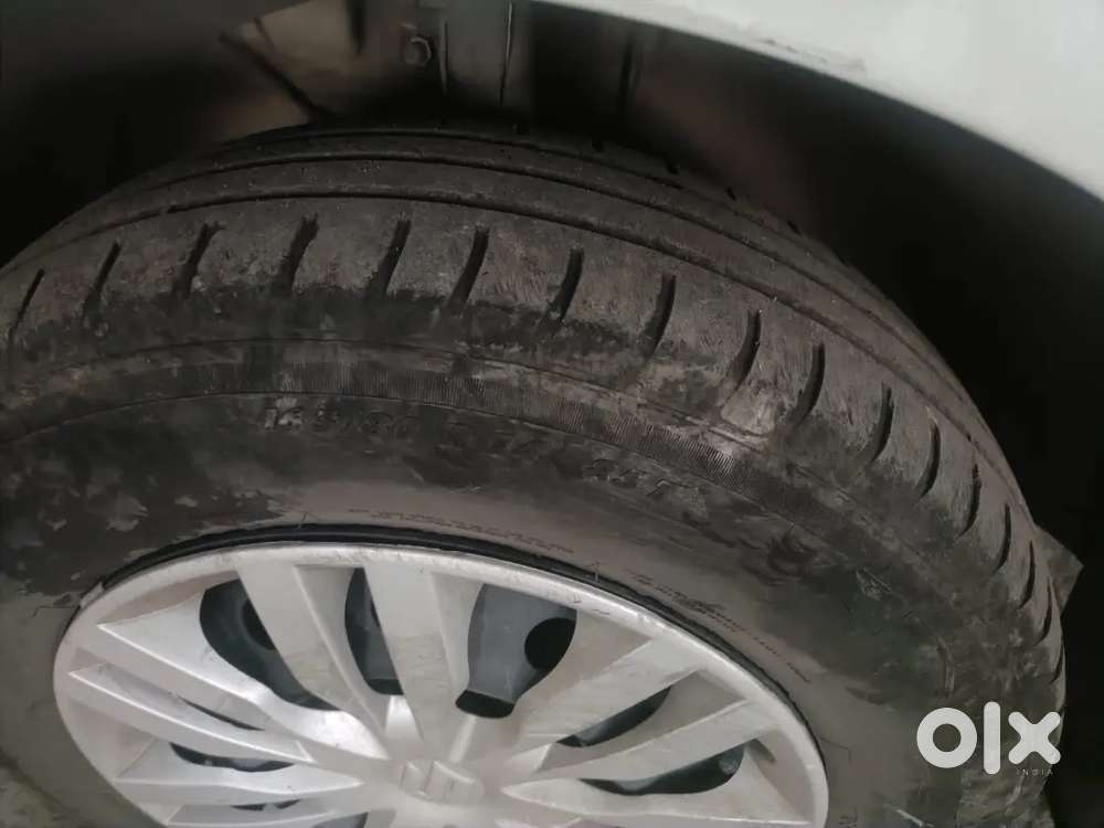 Maruti Suzuki Dzire 2023/9  Petrol 99000 Km Driven