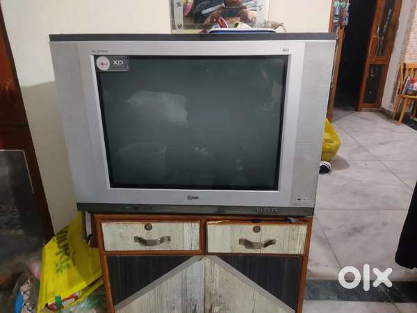 Lg flatron tv in running condition