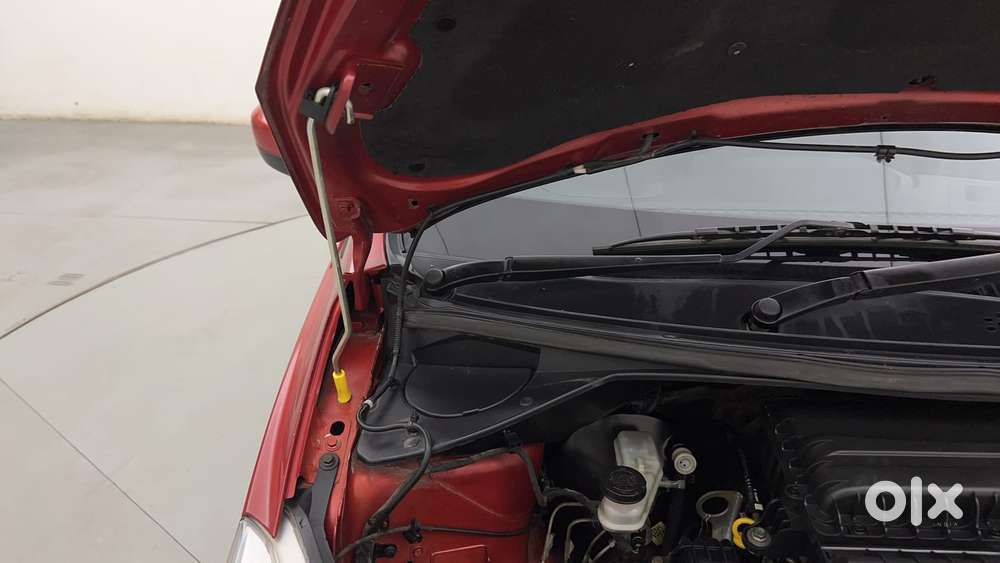 Tata Tiago 1.2 Revotron Xt, 2017, Petrol