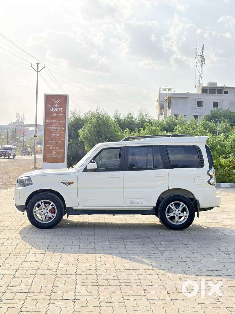 Mahindra Scorpio S10 8 Seater, 2014, Diesel