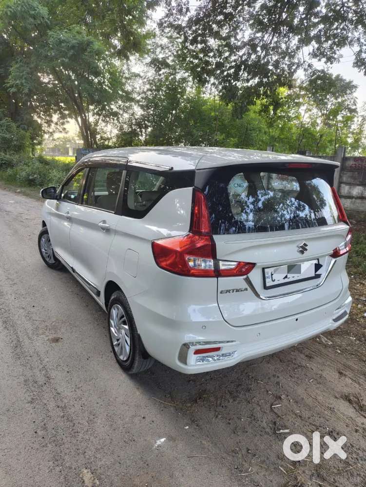 Maruti Suzuki Ertiga Vxi 2026