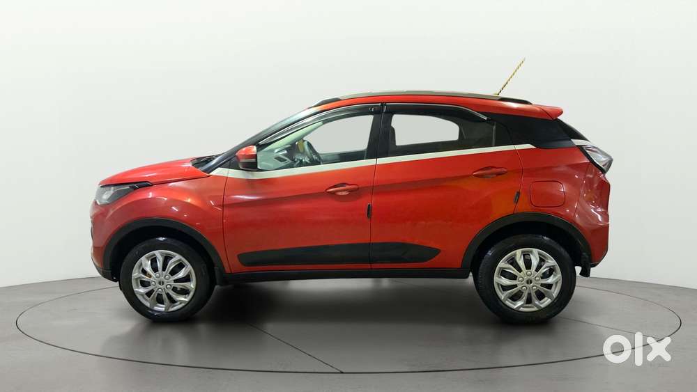 Tata Nexon 1.5 Revotorq Xma Amt (s), 2021, Petrol