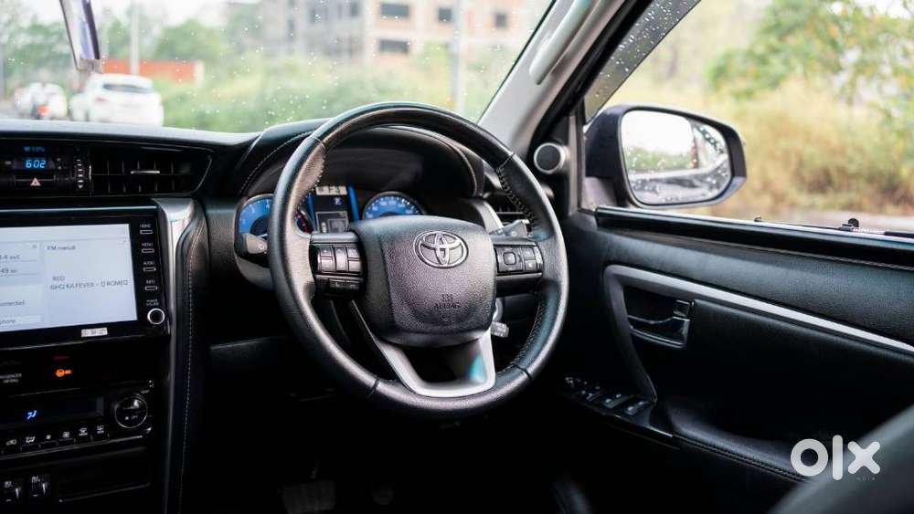 Toyota Fortuner 4x2 At 2.7 Petrol, 2022, Petrol