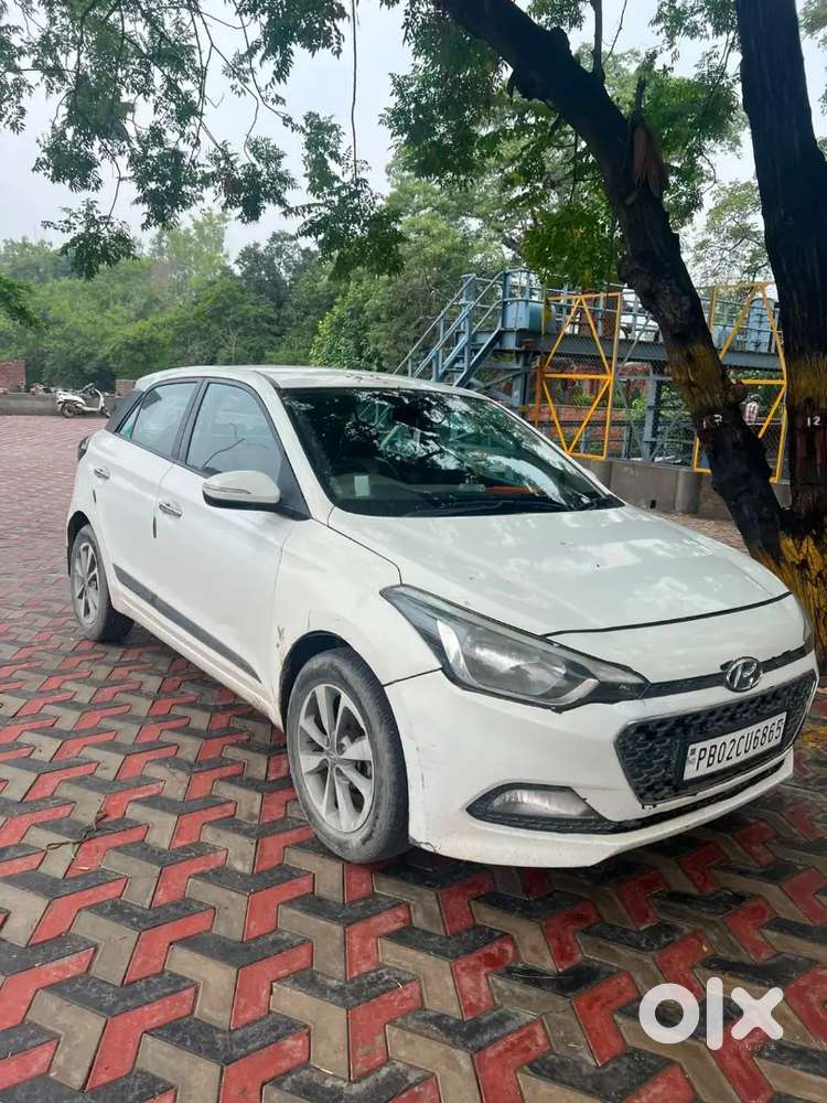 Hyundai I20 Spotz Petrol 2015