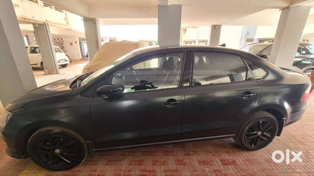 Skoda Rapid Matte Color Limited Edition Auto Gair Car.  1st Owner 4200