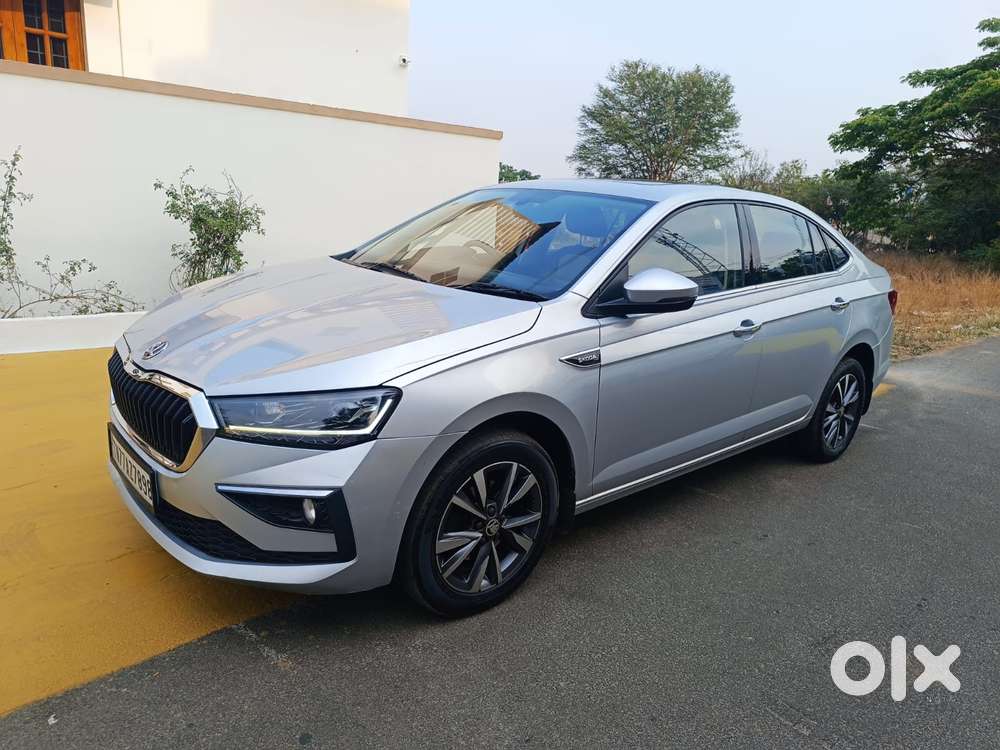 Skoda Slavia 1.0 Tsi Style At, 2023, Petrol