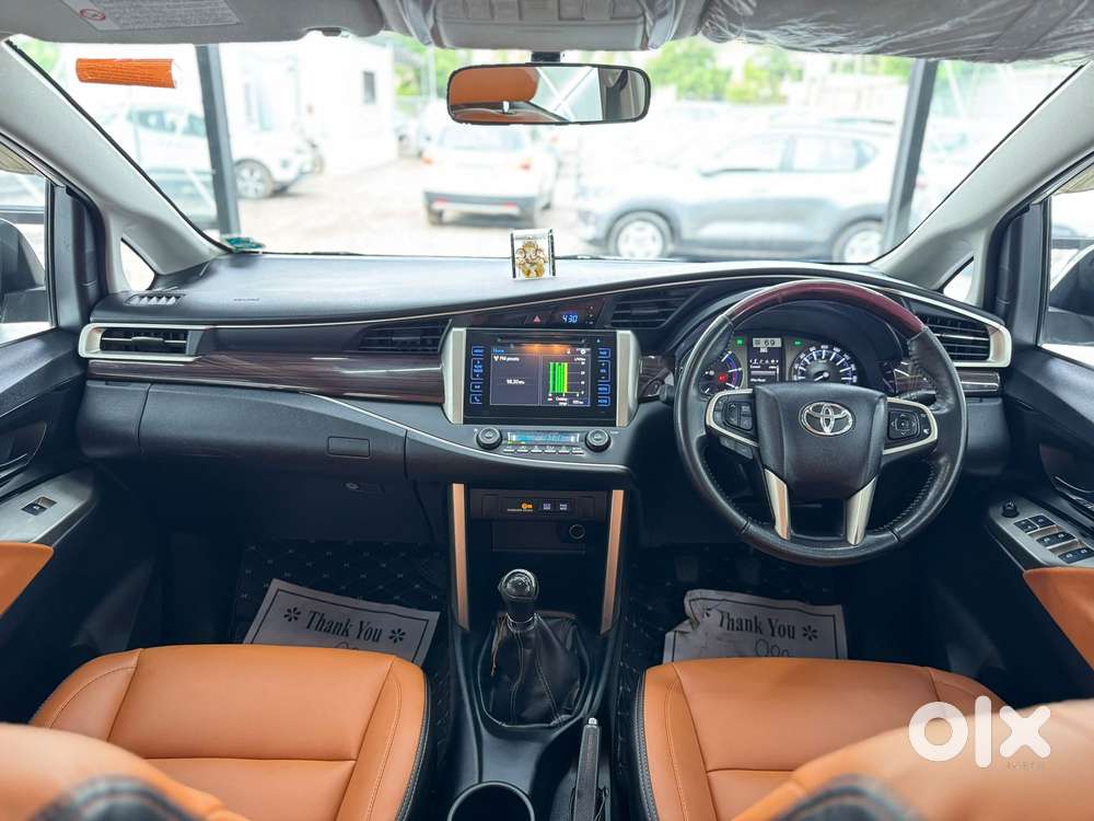 Toyota Innova Crysta 2.4 V, 2016, Diesel