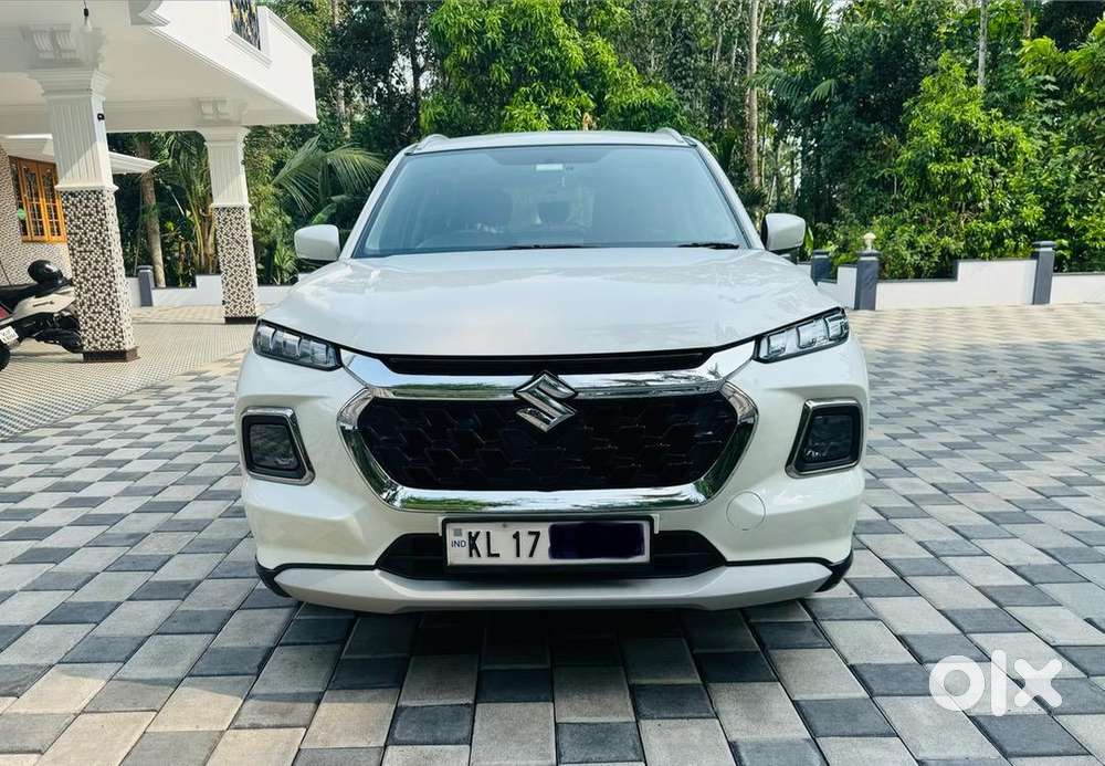 Maruti Suzuki Grand Vitara 2023 Petrol Well Maintained