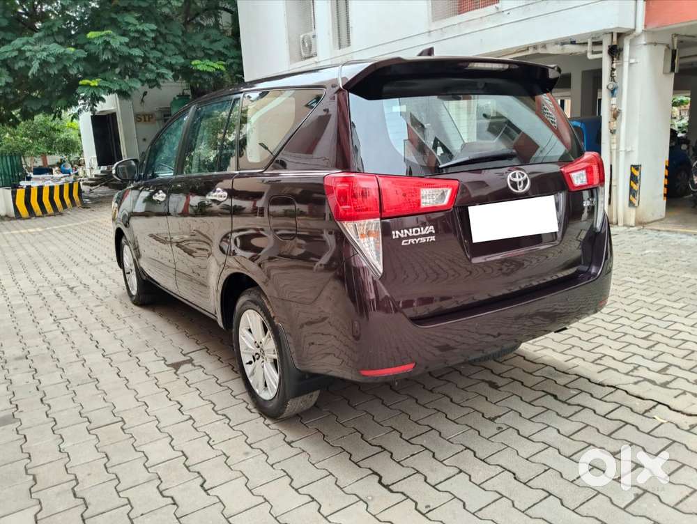 Toyota Innova Crysta 2.8z Automatic, 2016, Diesel