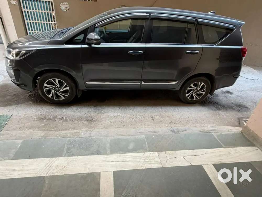 Toyota Innova Crysta 2022 Diesel Well Maintained
