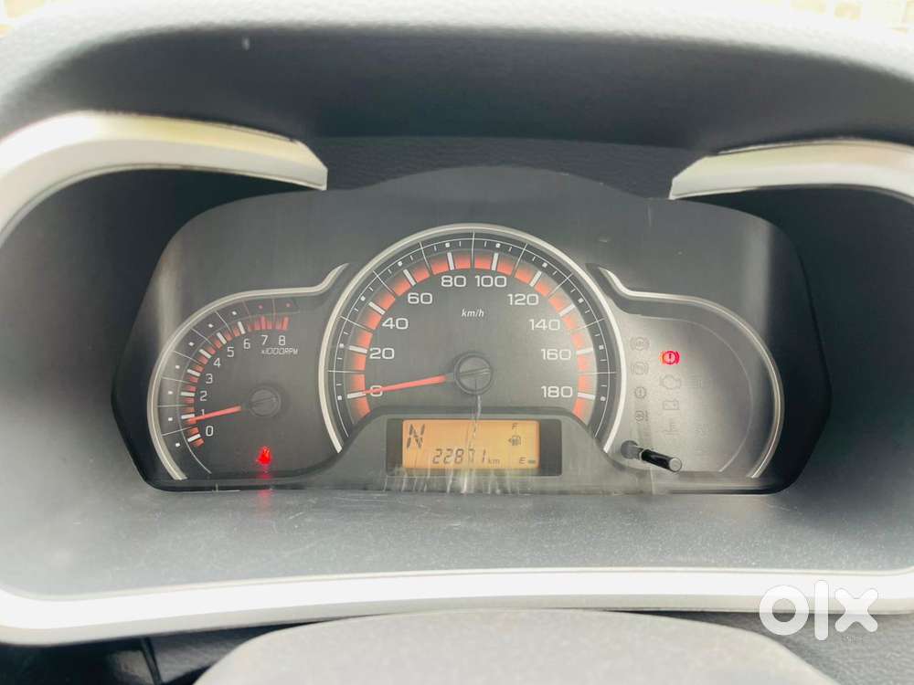 Maruti Suzuki Alto K10 Vxi Amt Optional, 2016, Petrol