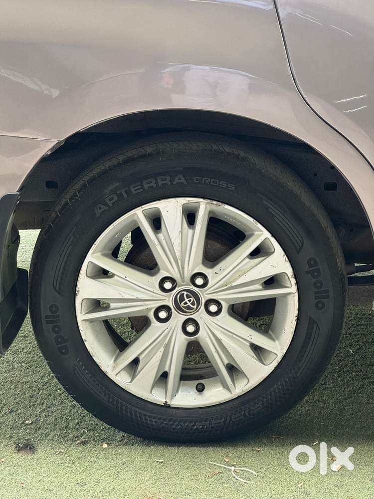 Toyota Innova Crysta 2.8 Z, 2016, Diesel